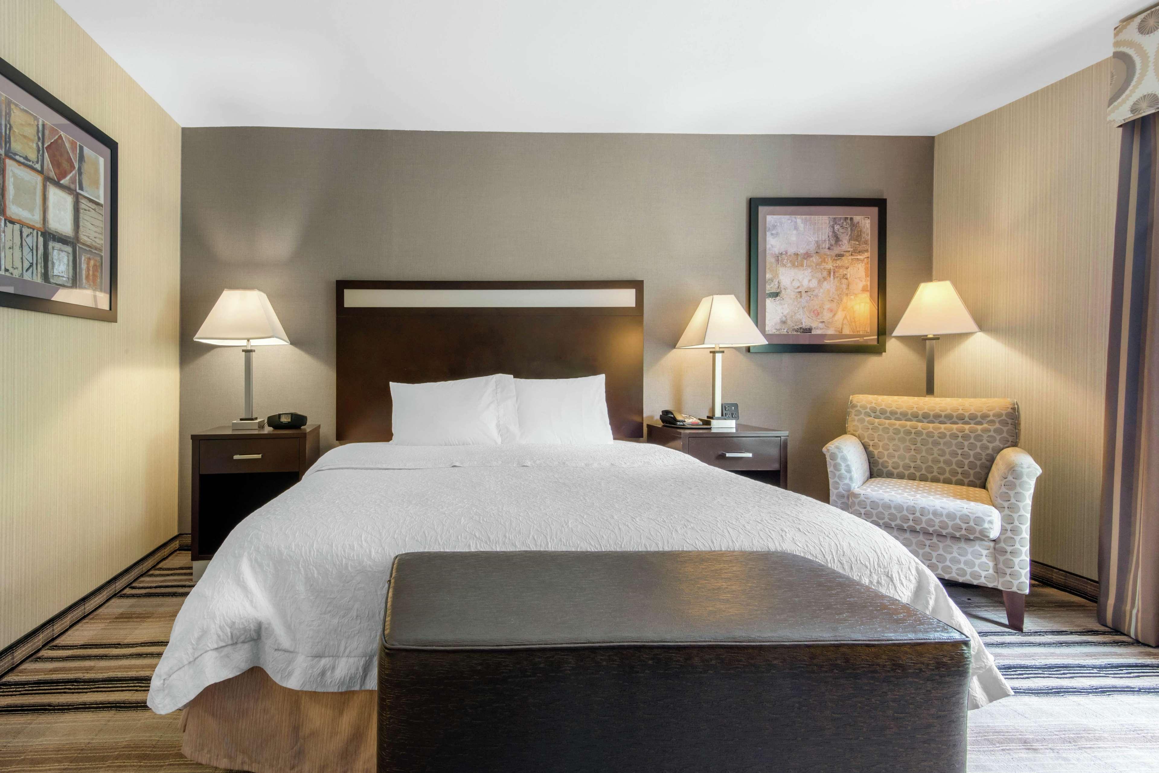 Hampton Inn Meadville Exterior photo