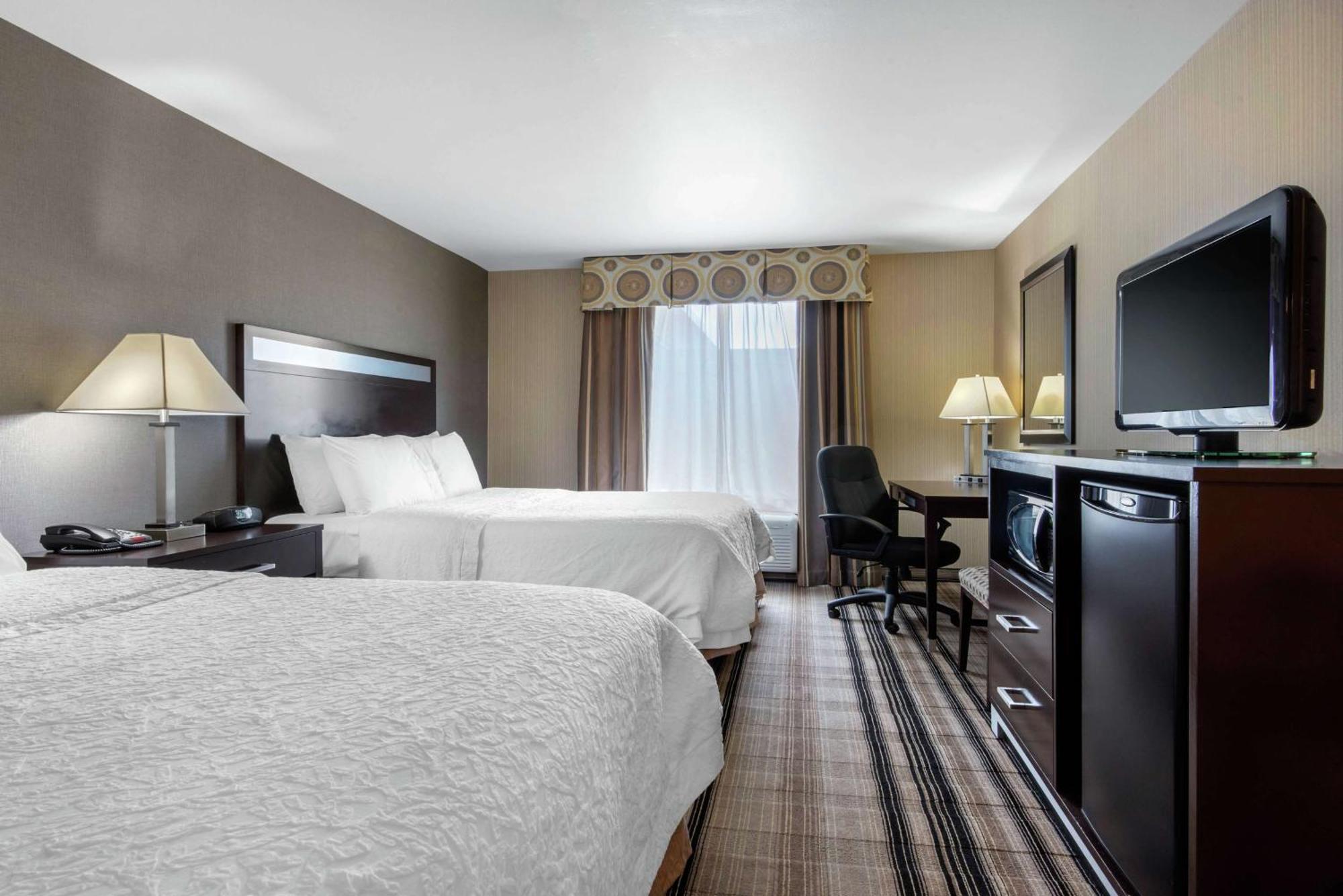 Hampton Inn Meadville Exterior photo